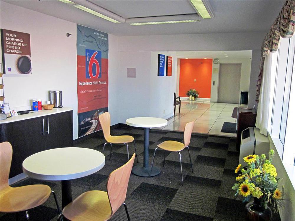 Motel 6 Normal Interior foto